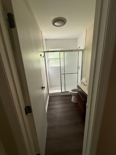 Building Photo - 8281 Sobax Dr