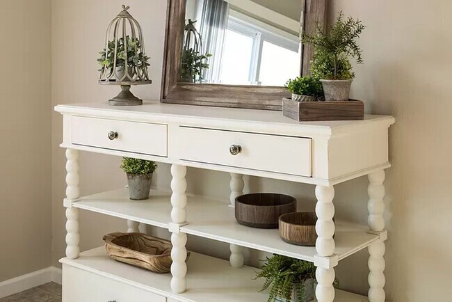 Building Photo - Your Serene Retreat in Kentwood