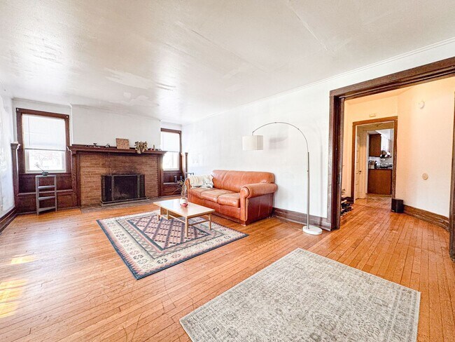 Building Photo - 1632 Jefferson St