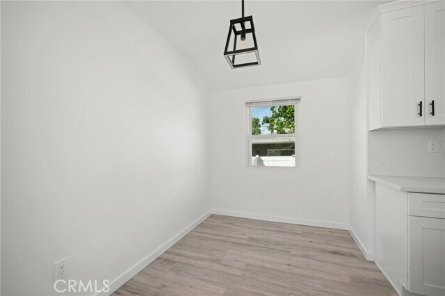 Building Photo - 317 N Kenwood St
