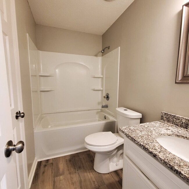 Building Photo - Charming 3-Bedroom Home with Private Fenced Yard in Valdosta, GA!