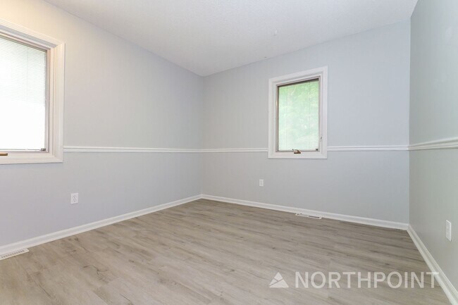Building Photo - 3 BR/2BA | Newly Renovated Single Family Home | 2-Car Covered Parking | Front yard