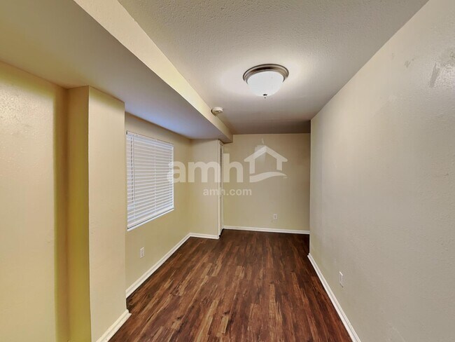 Building Photo - 2664 Comanche Creek Dr