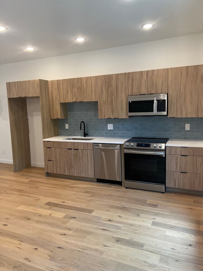 Kitchen - 314 W Blount Ave