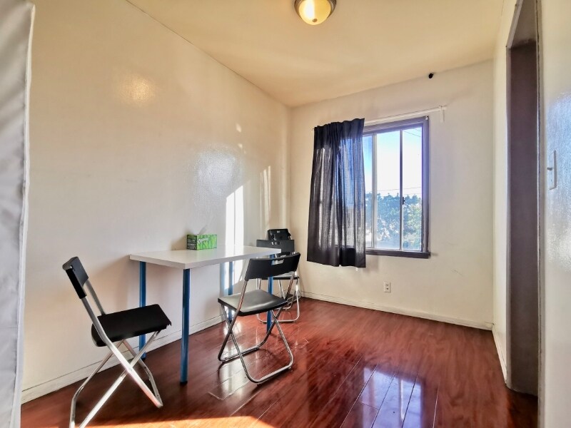 Building Photo - 2020 Cloverfield Blvd