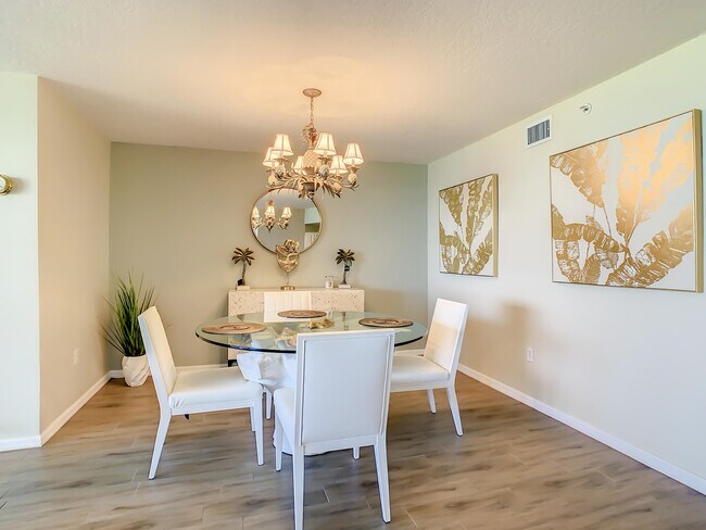 Building Photo - 1851 Jimmy Buffett Mem Hwy