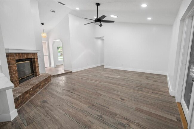 Building Photo - 3865 Donna Lynn Ln
