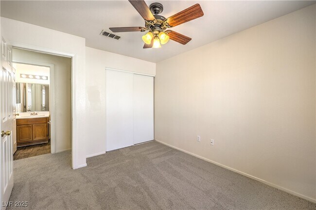 Building Photo - 1452 Rothwell Ct