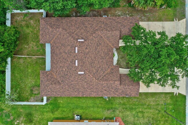 Building Photo - 51 Wellwood Ln