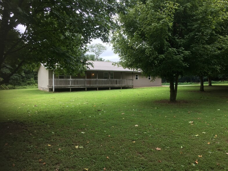 Large porch, 2 car garage - 11232 Mcfarland