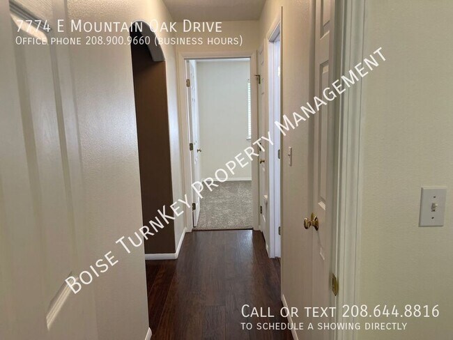 Building Photo - 7774 E Mountain Oak Dr