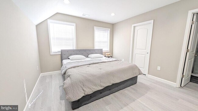 Building Photo - 2253 Papermill Rd