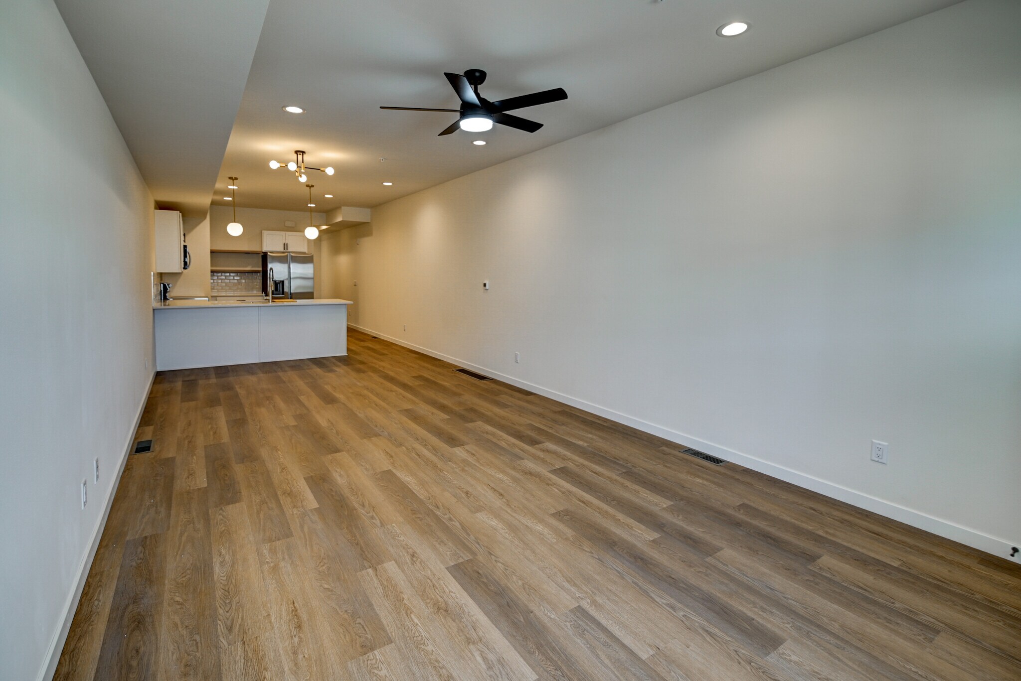 Building Photo - 4873 Lacy Rd