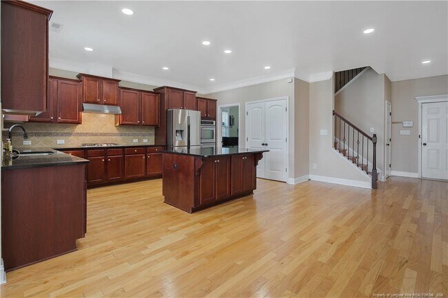 Building Photo - 5205 Pride Ln