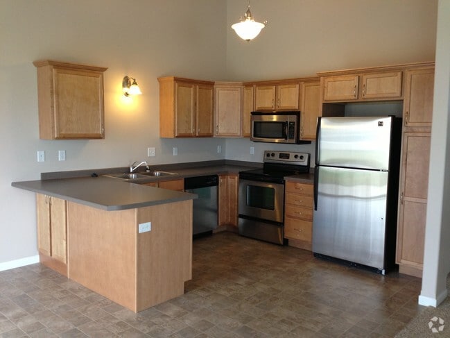 The Pines Townhomes Kitchen - The Pines Townhomes