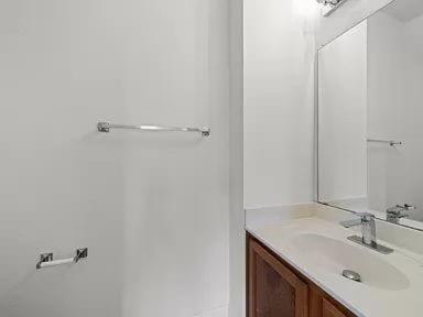 Building Photo - 208 Calixto Ct