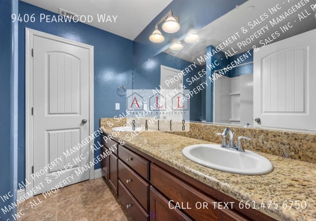 Building Photo - 9406 Pearwood Way