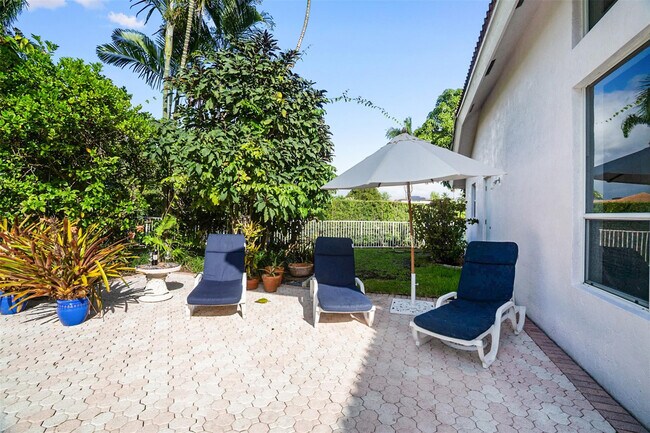 Building Photo - 1012 SW 156th Ave