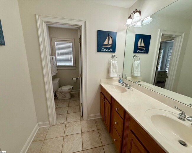 Building Photo - 19 Ruby Lake Ln