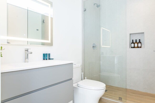 Building Photo - 3118 Elizabeth St