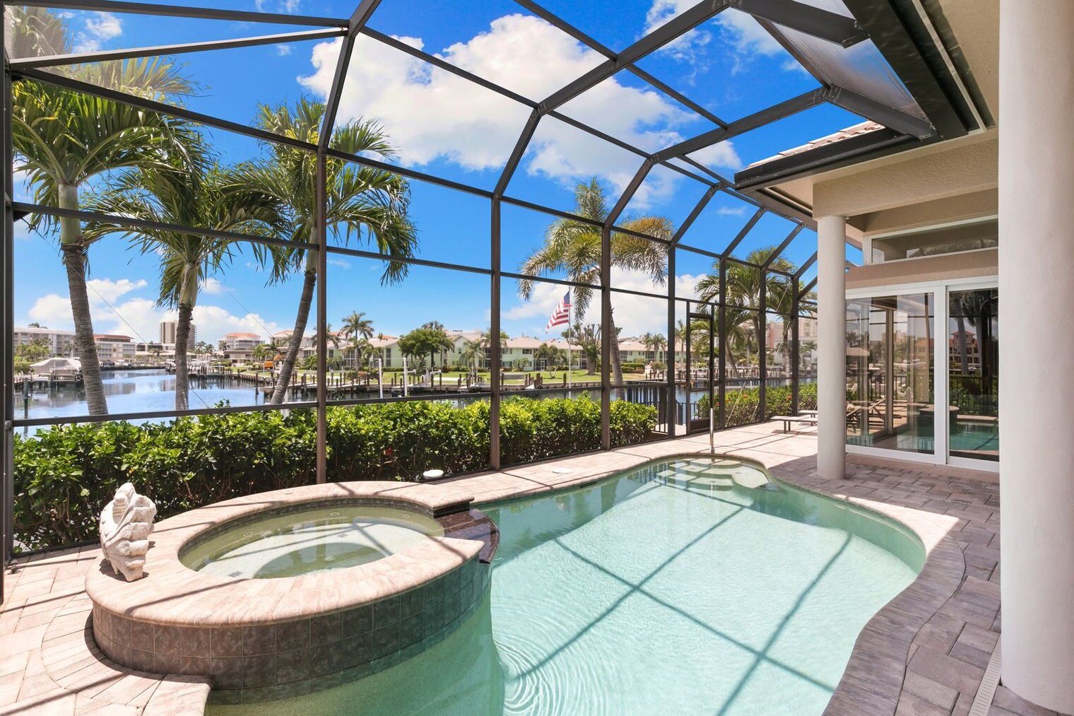 Building Photo - 872 Banyan Ct