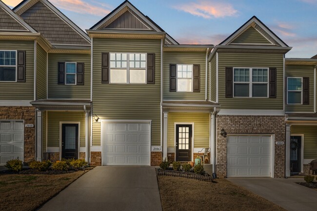 Building Photo - 2806 Dixie Rd