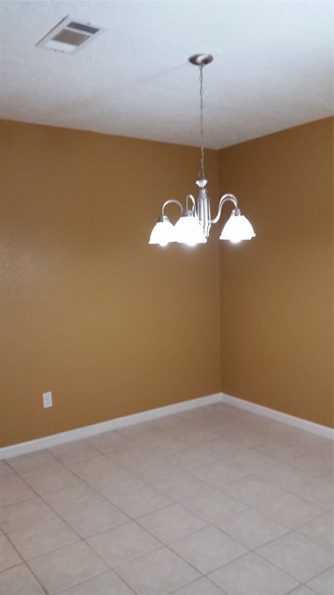 Building Photo - 10927 Wilkenburg Dr