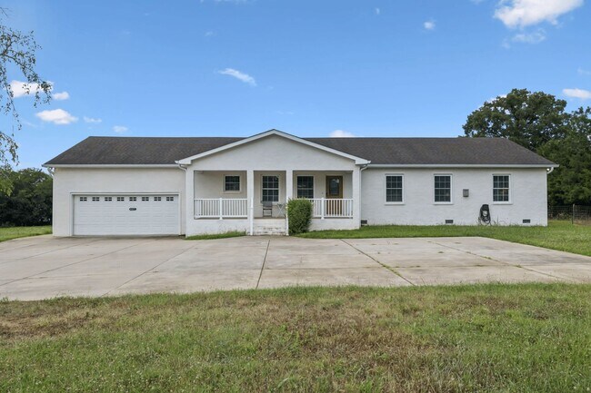 Building Photo - 9021 Lane Rd