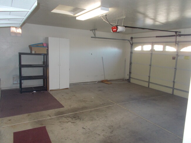 Building Photo - 2112 Calle Sabo