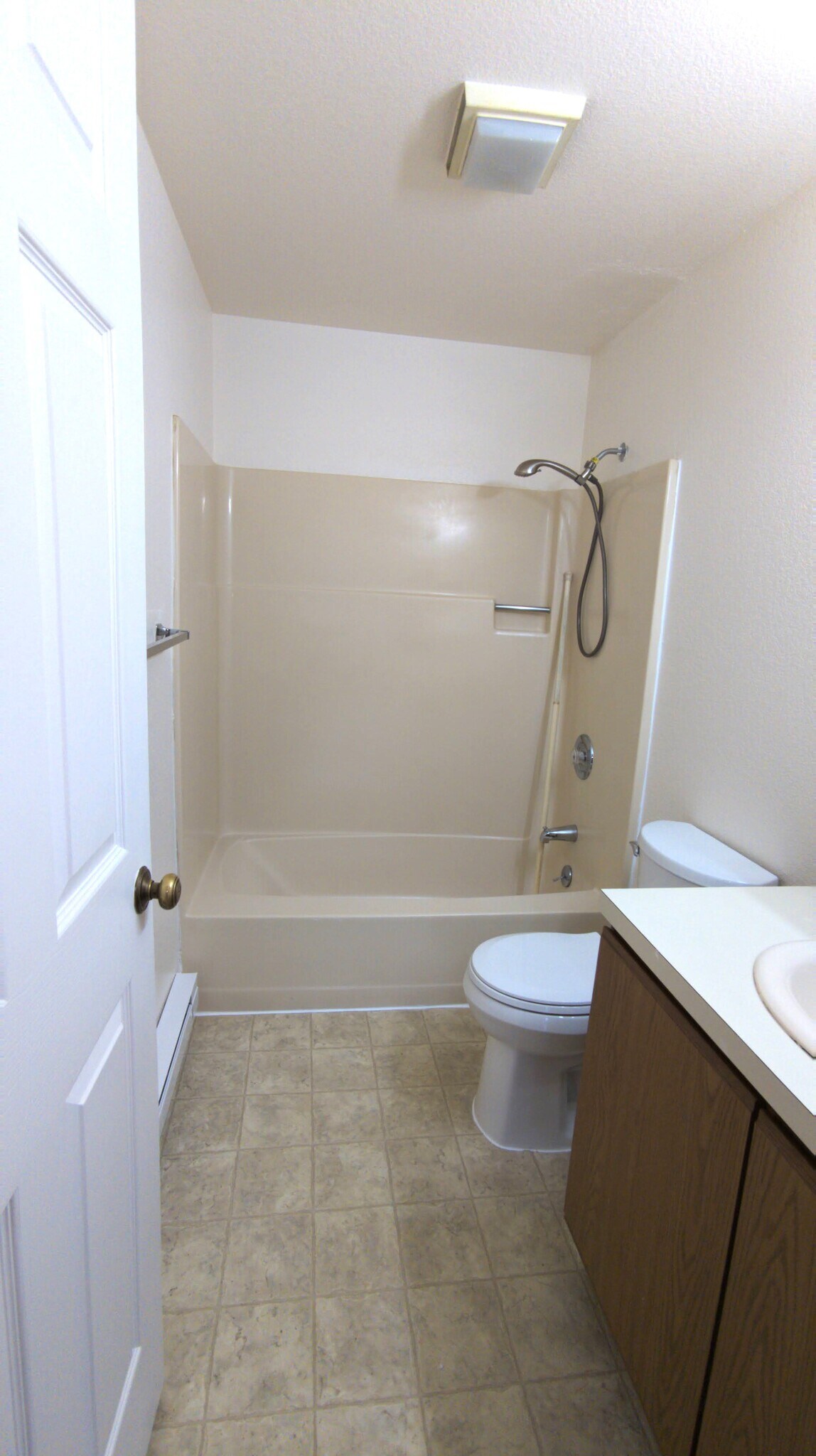 Building Photo - 2288 Douglas Rd