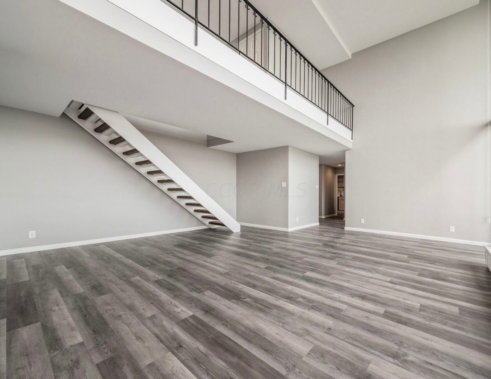 Building Photo - 1000 Urlin Ave