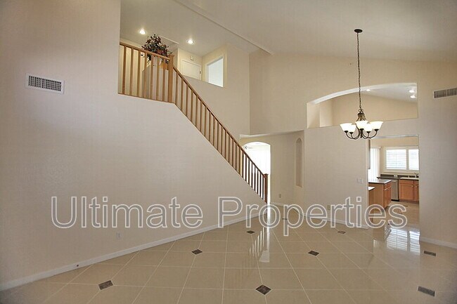 Building Photo - 20682 N 92nd Ln