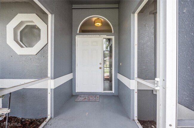 Building Photo - 1094 Grove Dr