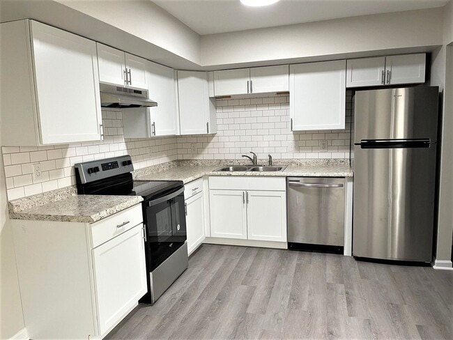 Building Photo - 107 Villa Dr