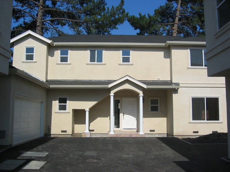 Outside - 400 Cypress Ave