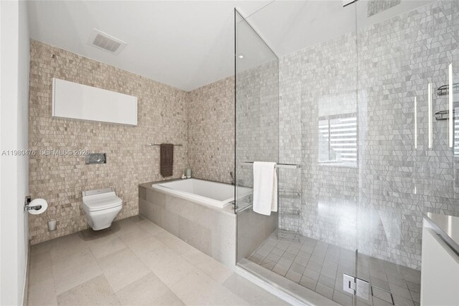 Building Photo - 88 SW 7th St