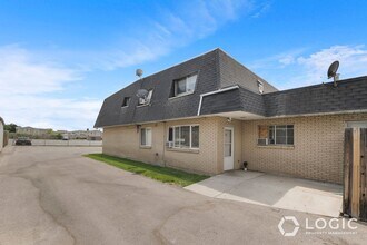 Building Photo - 331 W 170 N