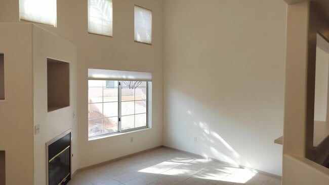 Building Photo - Townhome with Loft + Two Bedrooms/Baths - Designed for Comfort in Gated Community