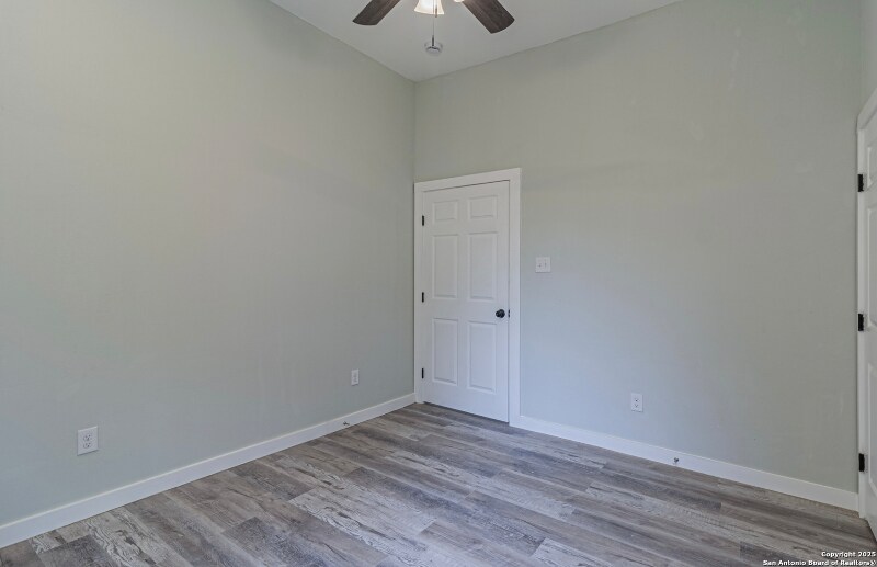 Building Photo - 210 N San Jacinto St