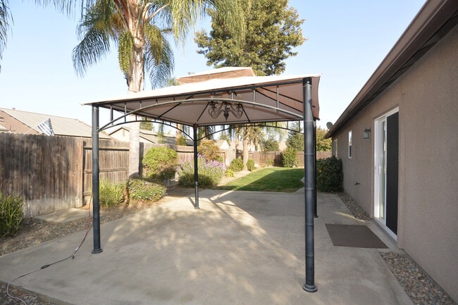 Building Photo - Shannon Ranch Neighborhood