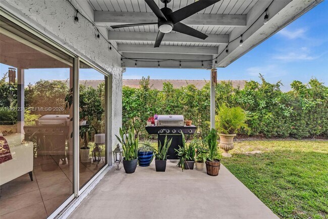 Building Photo - 1718 NW 97th Ave