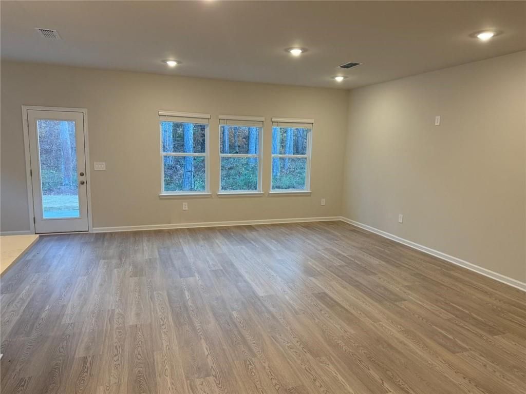 Building Photo - 181 Vly Oak Dr