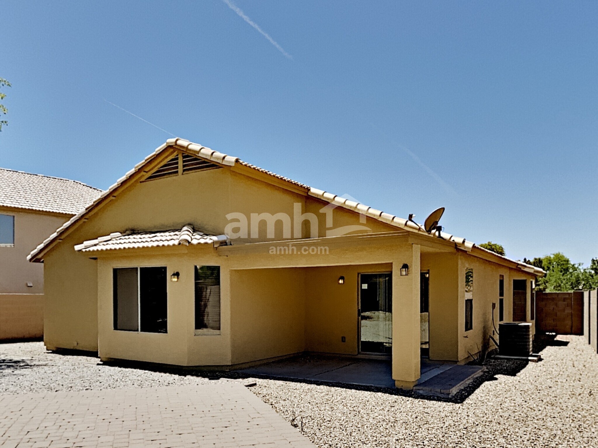 Building Photo - 3207 S 94th Ave
