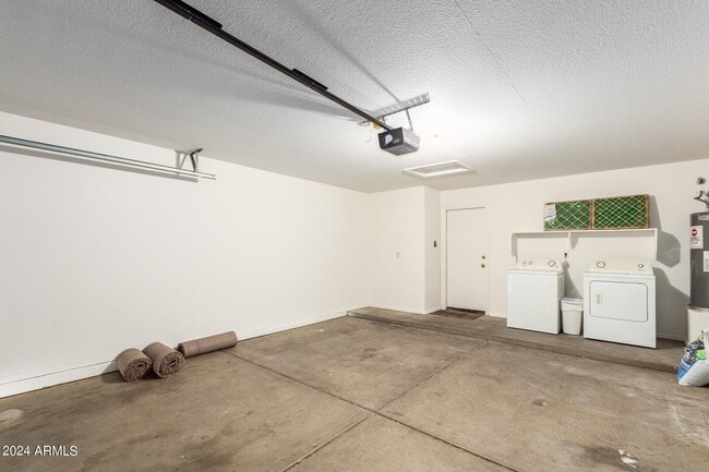 Building Photo - 15005 W Ventura St