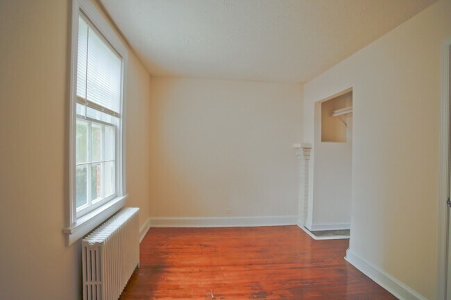 Building Photo - 8br Single Family Home on 14th St NW  (MIN...
