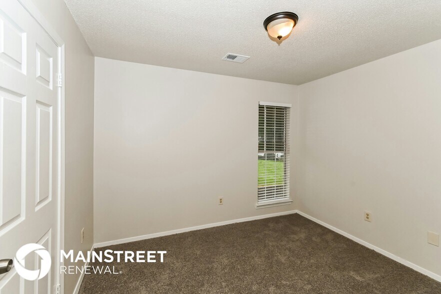 Building Photo - 3720 Ramblewood Dr