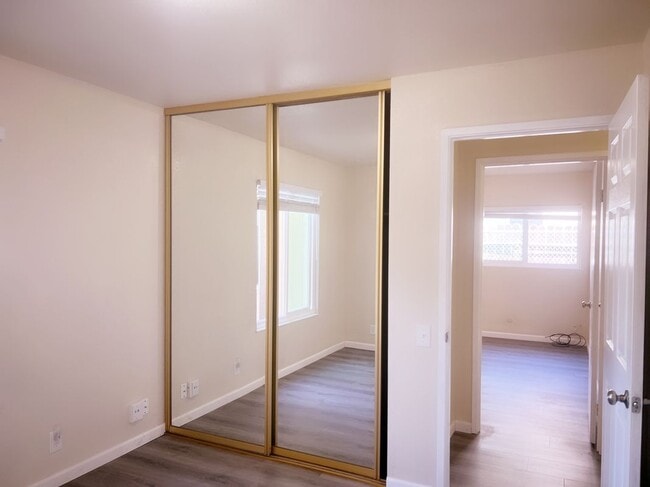 Building Photo - 9528 Mirandy Dr