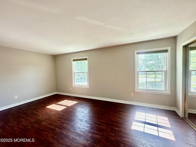 Building Photo - 262 Fairfield Pl