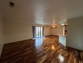 Building Photo - 7283 Beacon Hill Dr