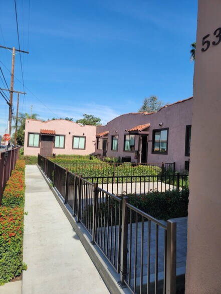 Building Photo - 5334 Cedar Ave